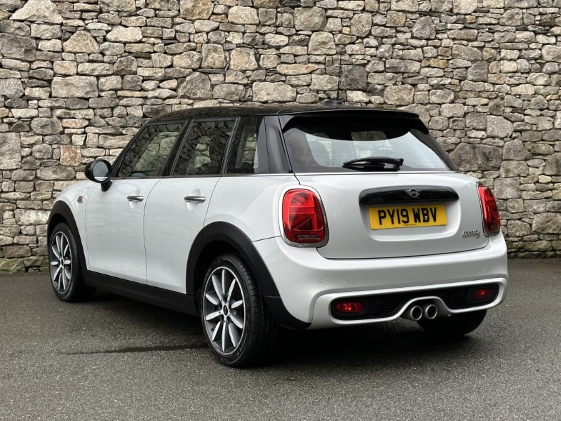 Used MINI Hatch 2019 for sale - 77918099: Photo 2
