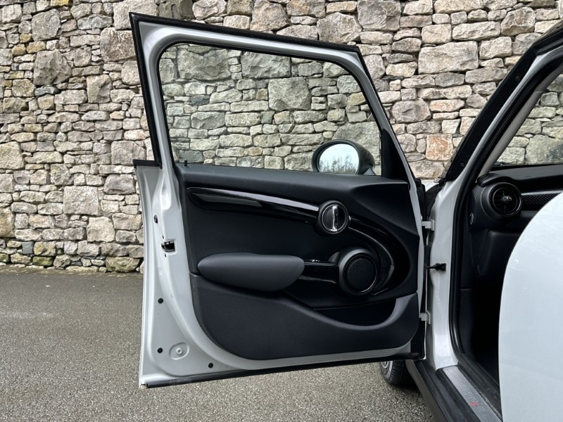 Used MINI Hatch 2019 for sale - 77918099: Photo 30