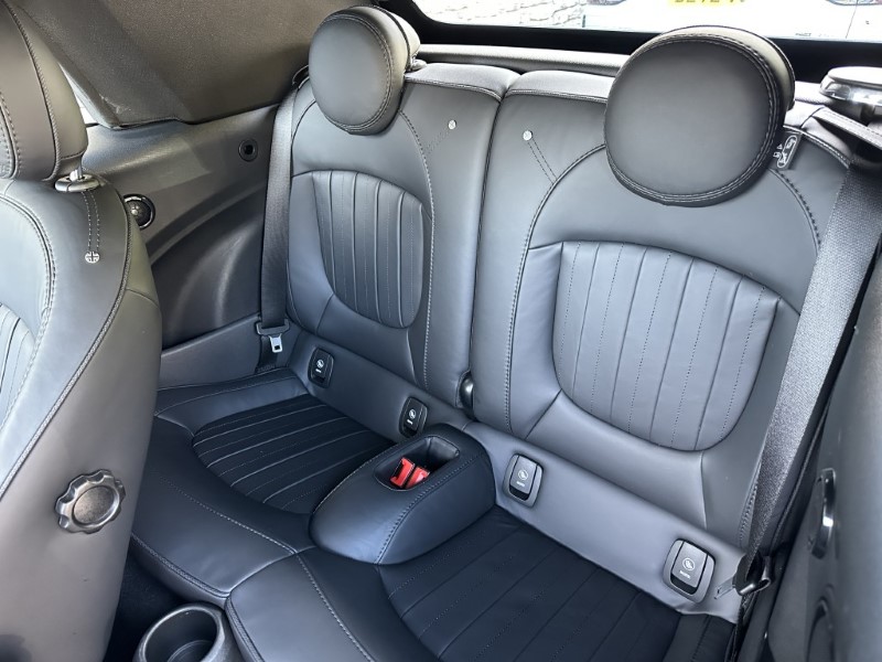 Used MINI Convertible 2023 for sale - 78179950: Photo 12