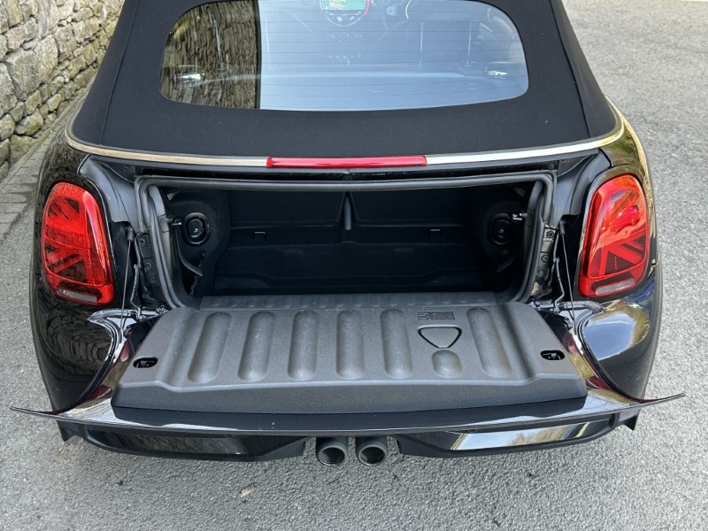 Used MINI Convertible 2023 for sale - 78179950: Photo 13