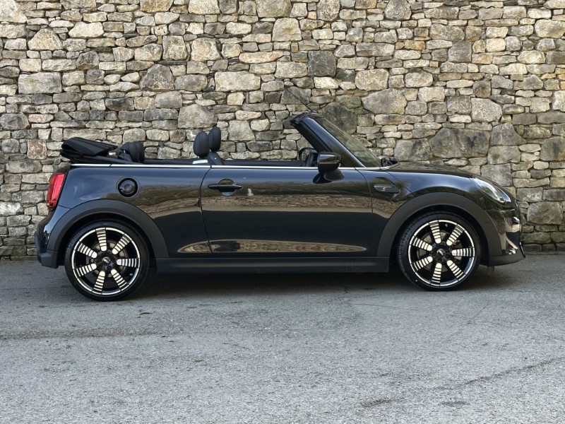 Used MINI Convertible 2023 for sale - 78179950: Photo 3