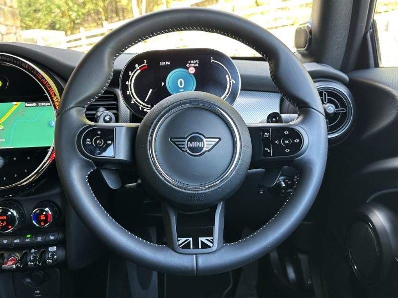 Used MINI Convertible 2023 for sale - 78179950: Photo 5