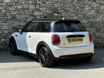 Used MINI Hatch 2023 for sale - 79240080: Photo