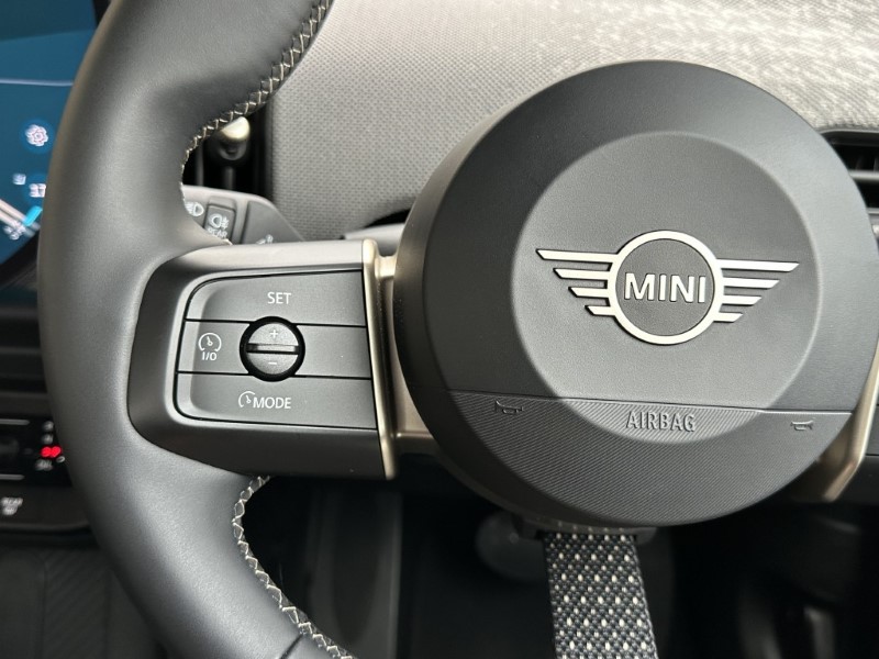 Used MINI Cooper 2024 for sale - 76980966: Photo 17