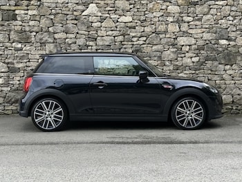 Used MINI Hatch 2023 for sale - 78825986: Photo