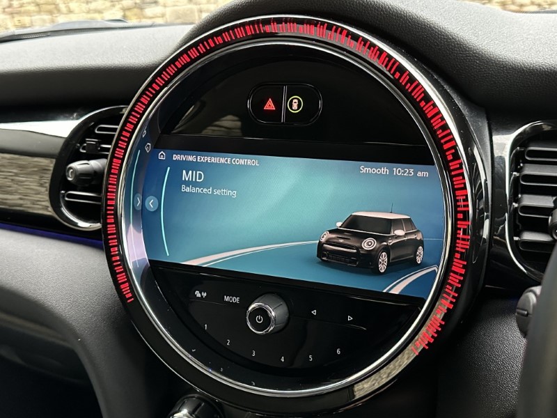 Used MINI Hatch 2023 for sale - 77918102: Photo 24