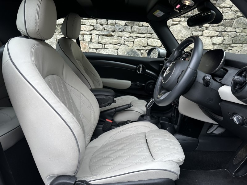 Used MINI Convertible 2023 for sale - 77903433: Photo 11