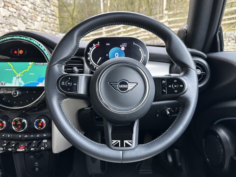 Used MINI Convertible 2023 for sale - 77903433: Photo 5