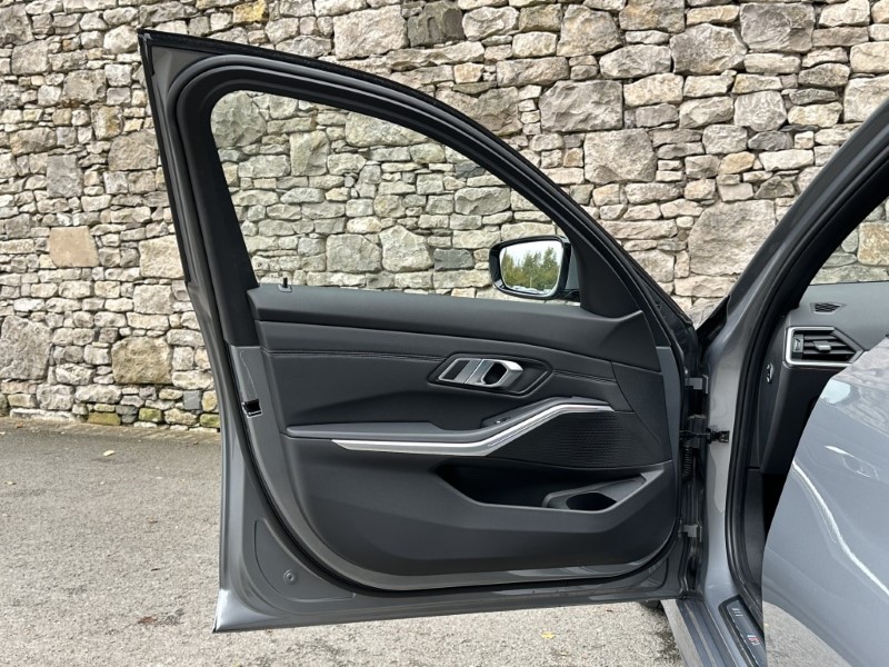 Used BMW 3 Series 2022 for sale - 76980877: Photo 29