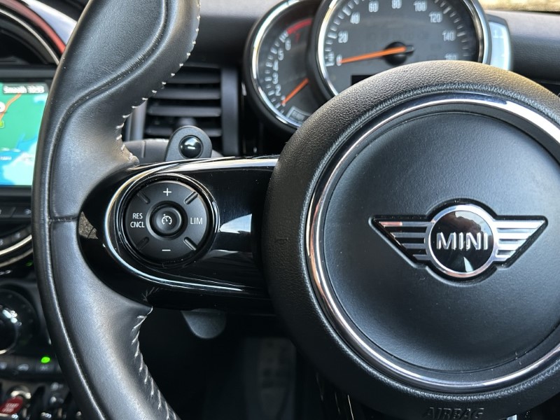 Used MINI Convertible 2019 for sale - 76981944: Photo 17