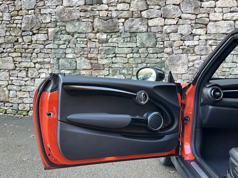 Used MINI Convertible 2019 for sale - 76981944: Photo 39