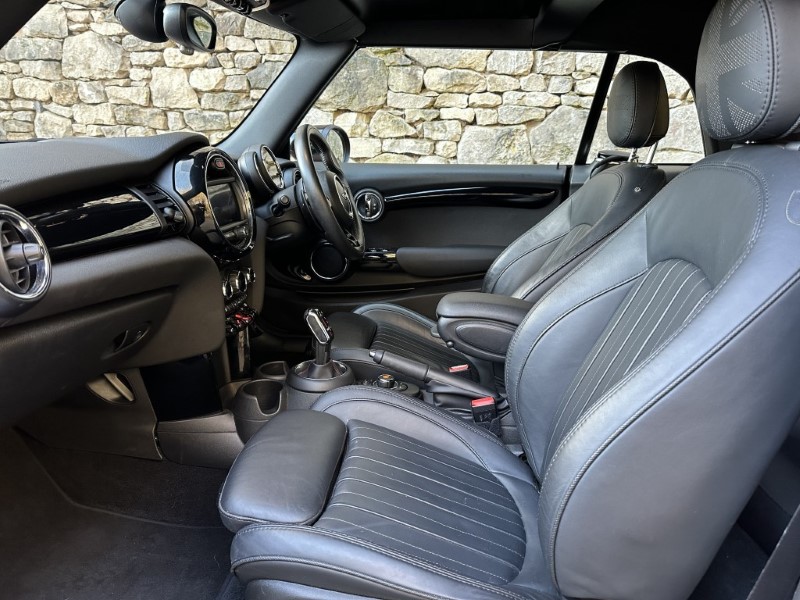 Used MINI Convertible 2019 for sale - 76981944: Photo 41