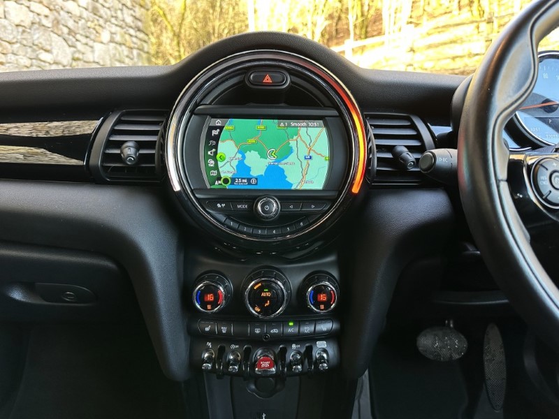 Used MINI Convertible 2019 for sale - 76981944: Photo 8