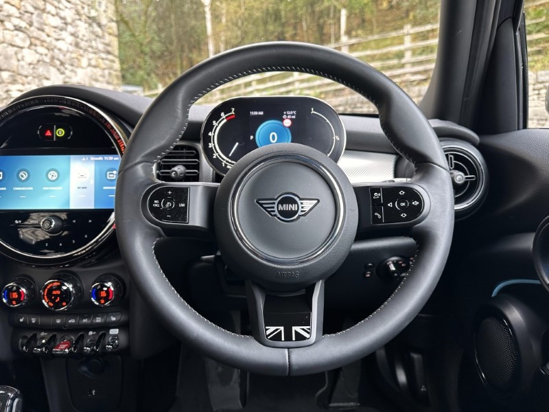 Used MINI Hatch 2023 for sale - 76981092: Photo 5