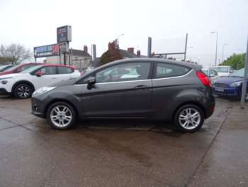 Used Ford Fiesta 2015 for sale - 74301000: Photo