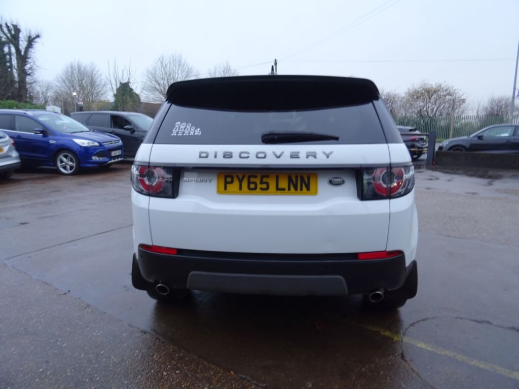Used Land Rover Discovery Sport 2015 for sale - 77258682: Photo 4