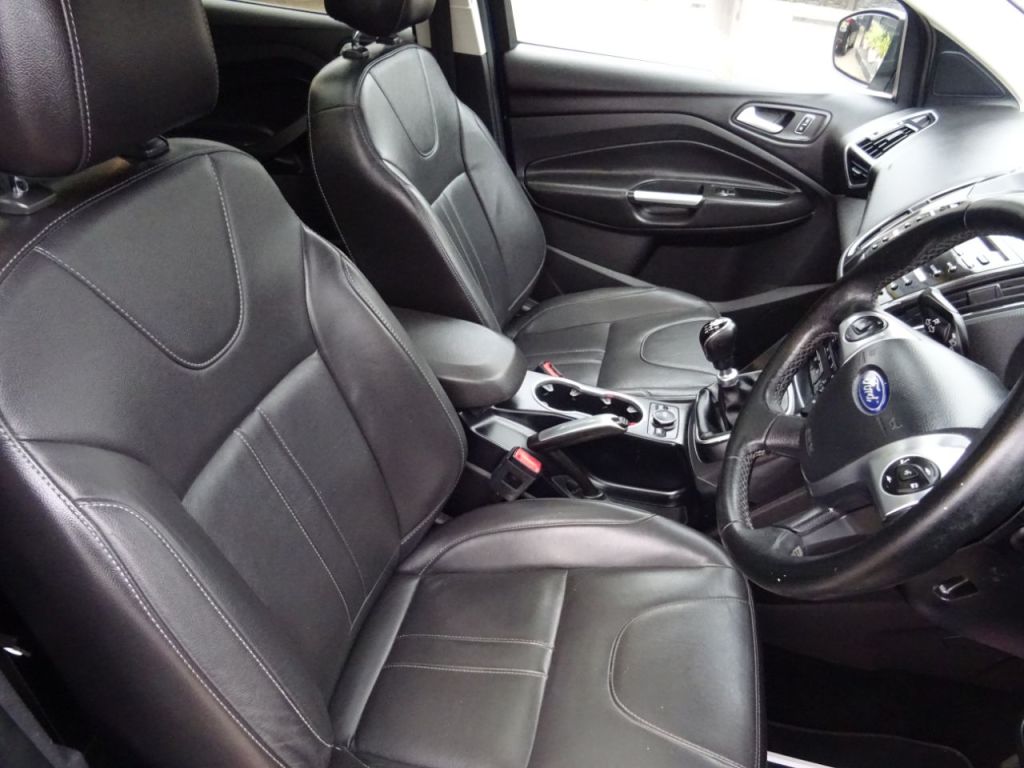 Used Ford Kuga 2015 for sale - 76287093: Photo 9