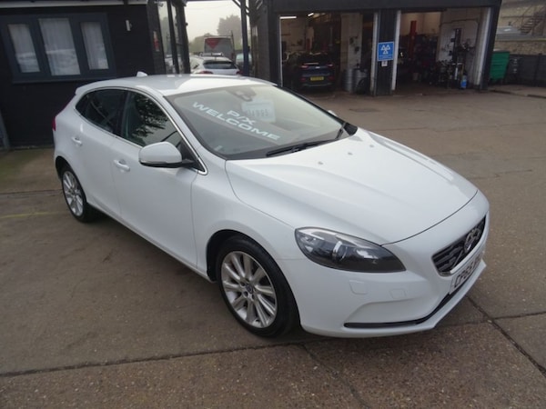 Used Volvo V40 2016 for sale - 75242140: Photo 7