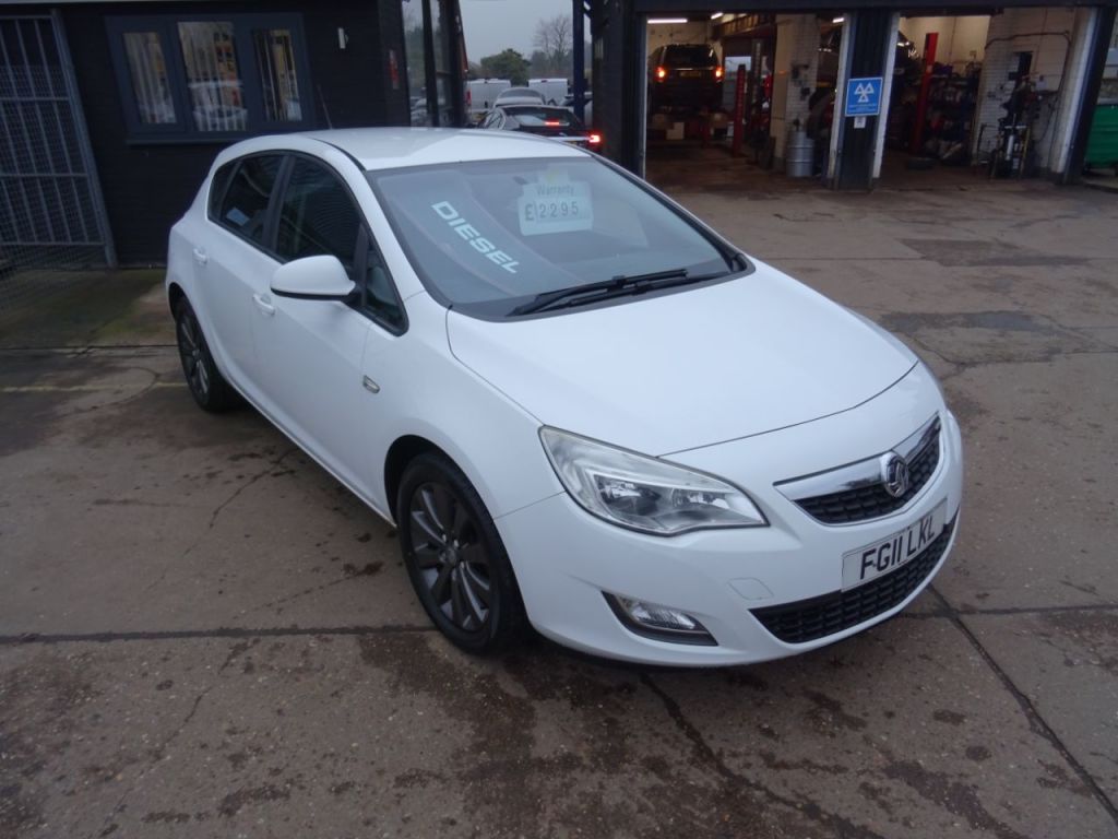 Used Vauxhall Astra 2011 for sale - 77417304: Photo 7
