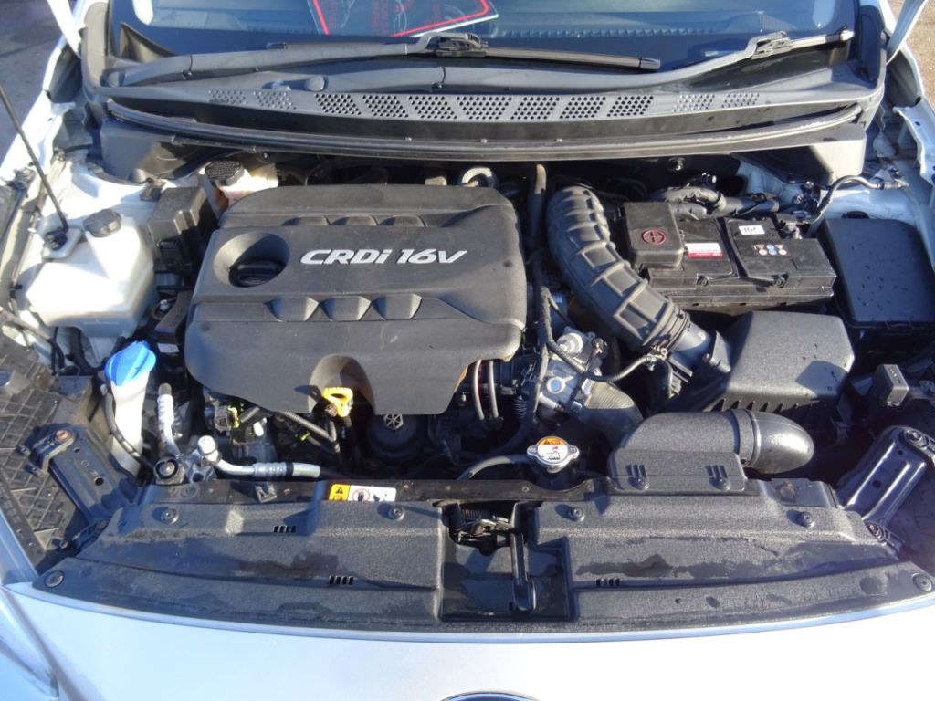 Used Kia Ceed 2015 for sale - 76697992: Photo 12