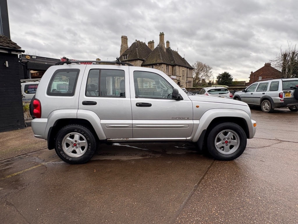 Used Jeep Cherokee 2004 for sale - 77687818: Photo 6