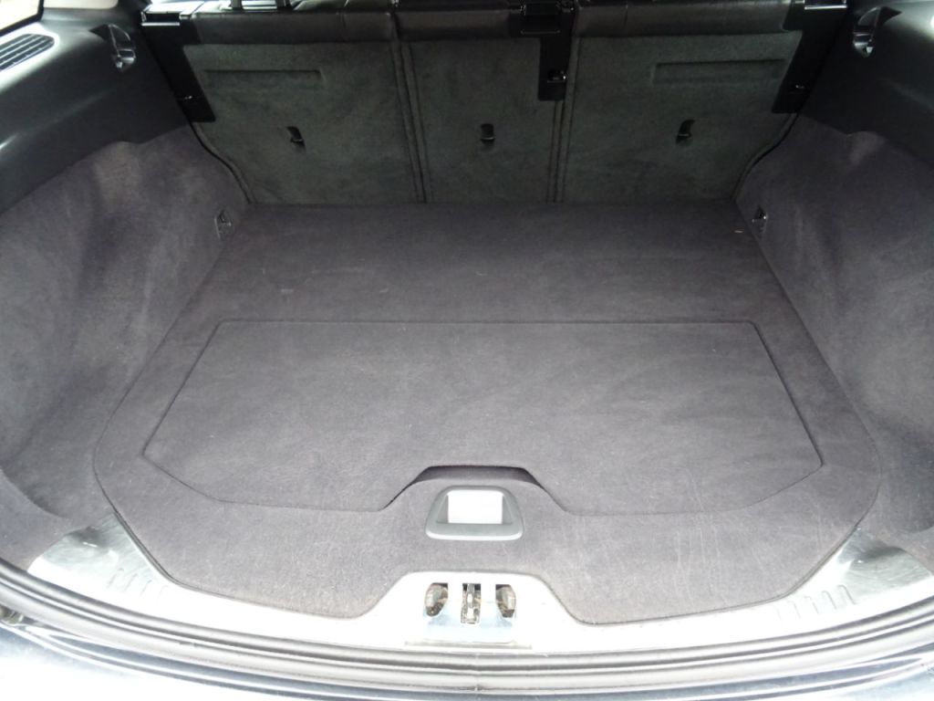 Used Volvo V60 2017 for sale - 77195612: Photo 11