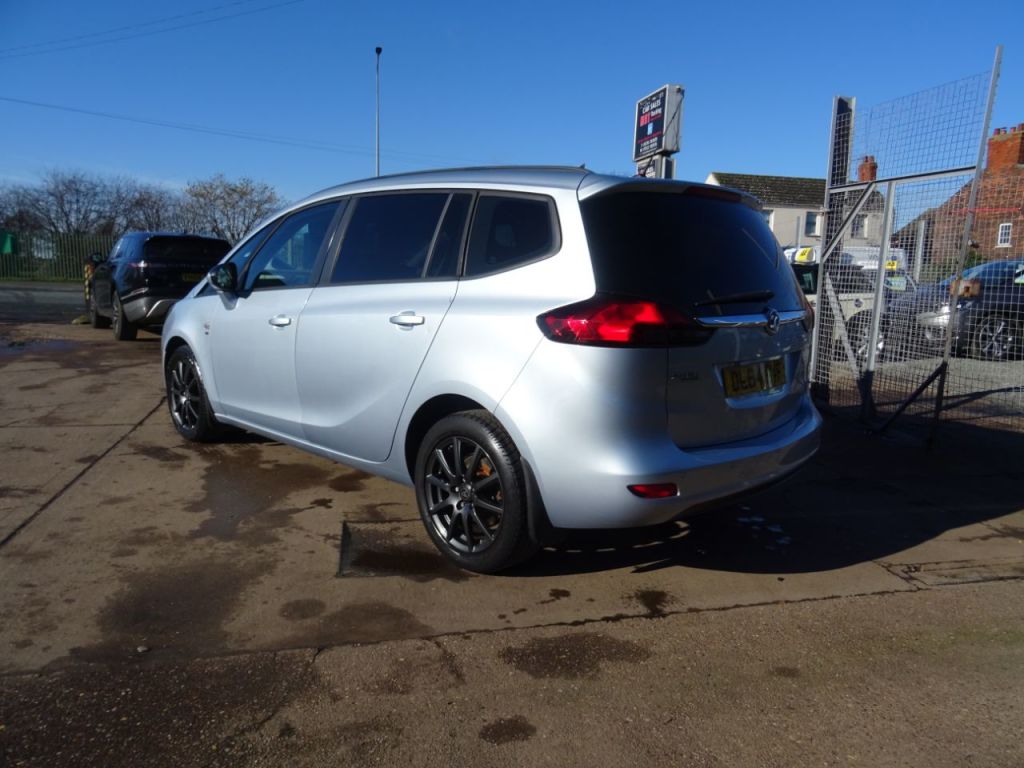 Used Vauxhall Zafira 2015 for sale - 77650240: Photo 3
