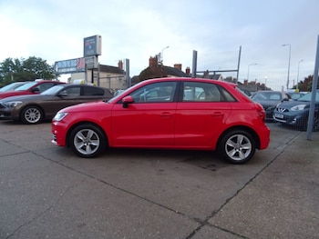 Used Audi A1 2015 for sale - 76101289: Photo 2