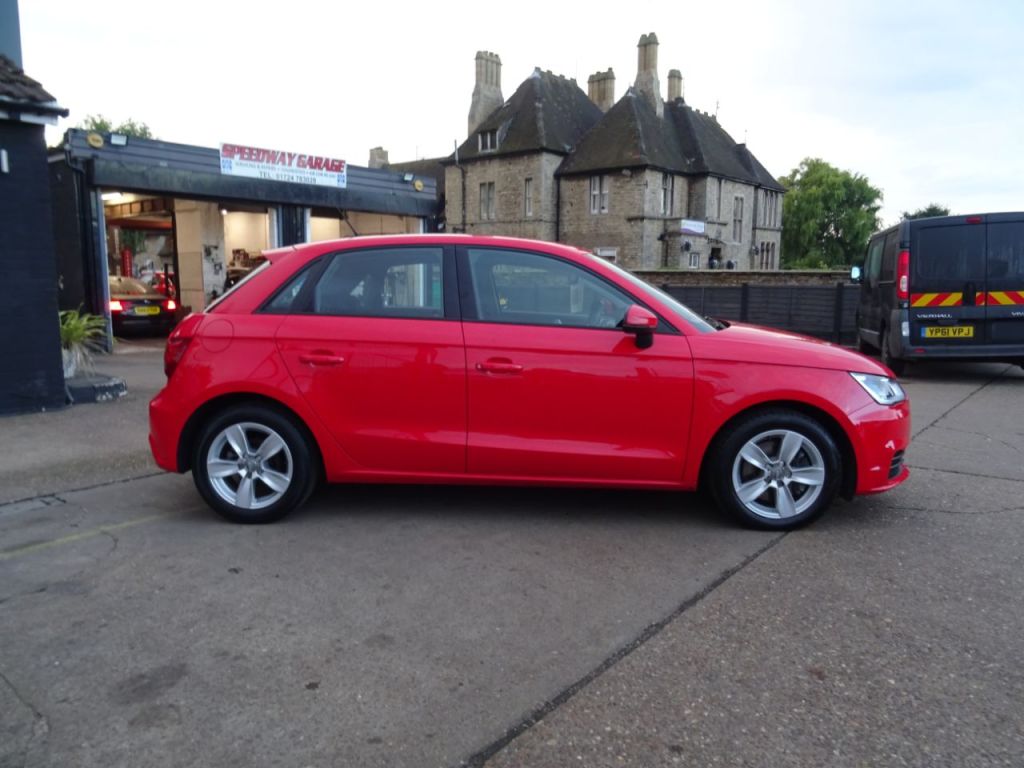 Used Audi A1 2015 for sale - 76101289: Photo 6