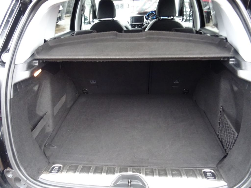 Used Peugeot 2008 2019 for sale - 76979609: Photo 11