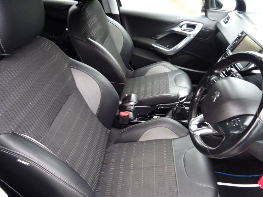 Used Peugeot 2008 2019 for sale - 76979609: Photo 9