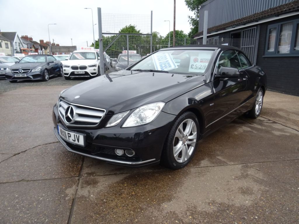 Used Mercedes-Benz E Class 2011 for sale - 76882962: Photo 1