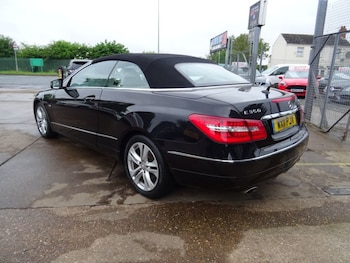 Used Mercedes-Benz E Class 2011 for sale - 76882962: Photo
