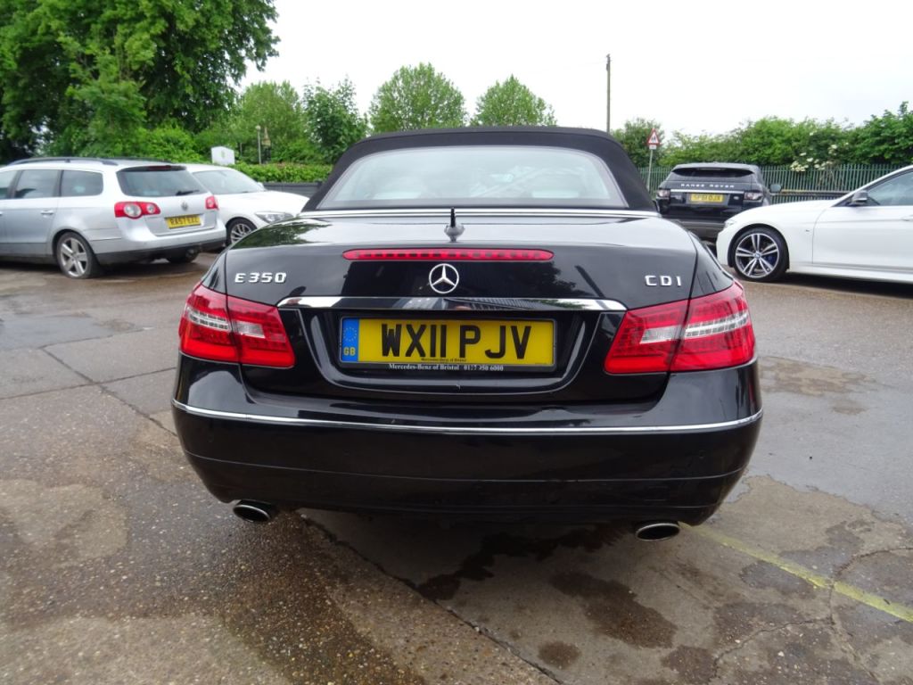 Used Mercedes-Benz E Class 2011 for sale - 77830312: Photo 4