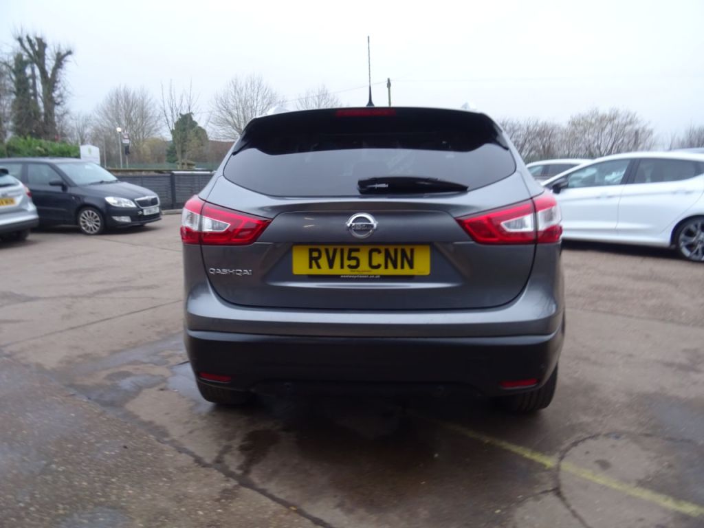 Used Nissan Qashqai 2015 for sale - 77417303: Photo 4