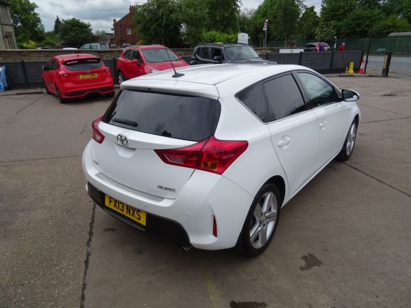Used Toyota Auris 2013 for sale - 74915689: Photo 5