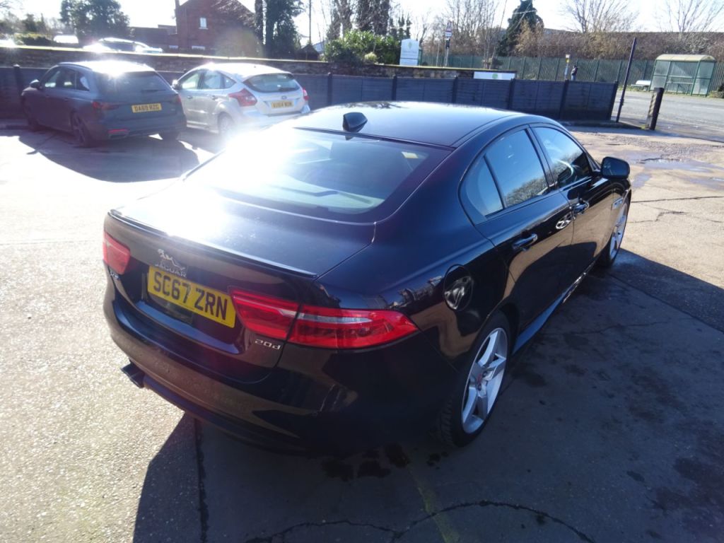 Used Jaguar XE 2017 for sale - 77382137: Photo 6
