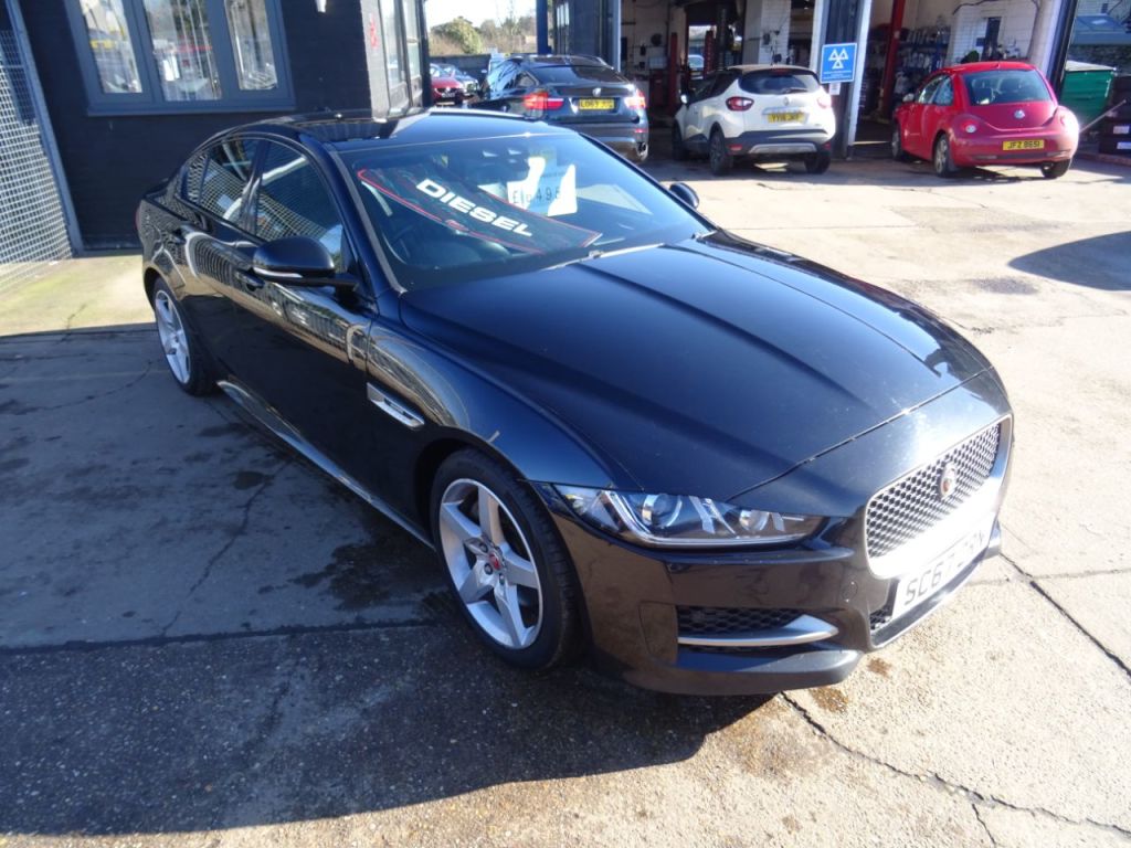 Used Jaguar XE 2017 for sale - 77382137: Photo 8