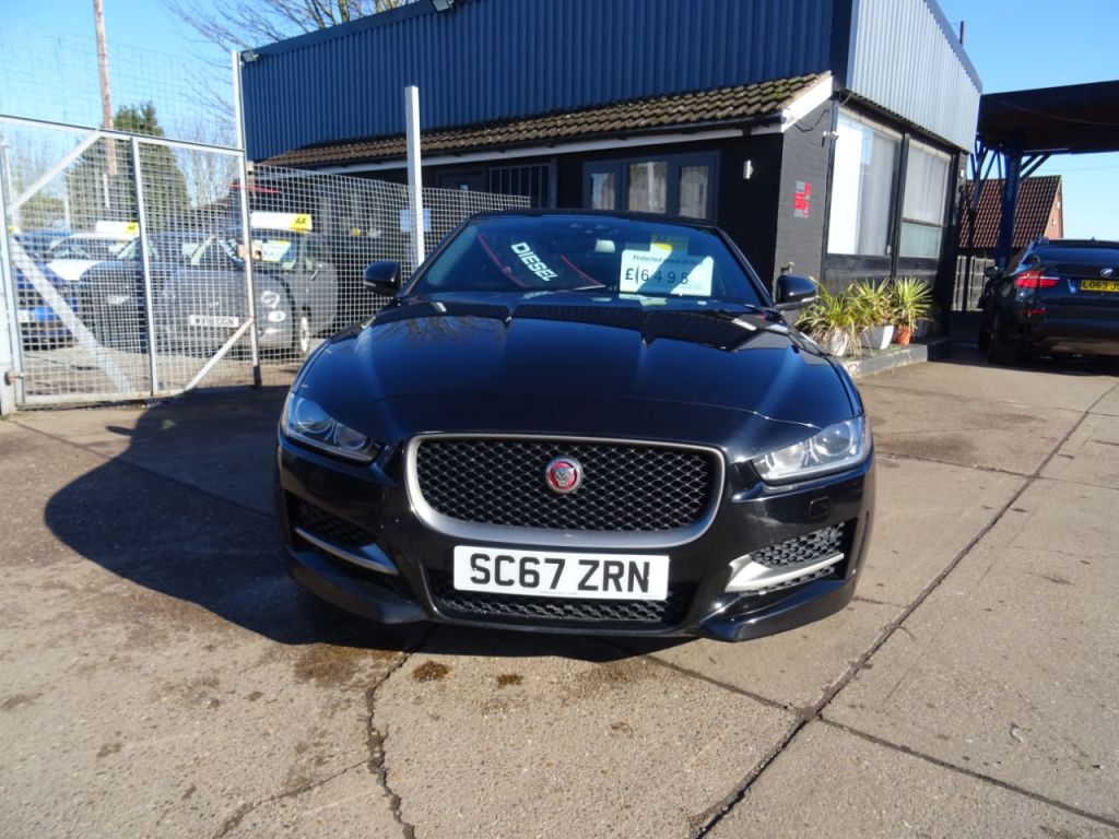Used Jaguar XE 2017 for sale - 77382137: Photo 9