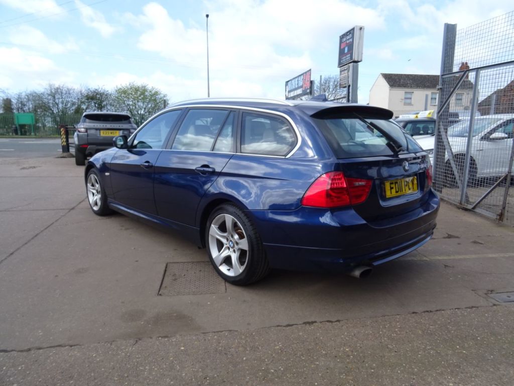 Used BMW 3 Series 2011 for sale - 78078060: Photo 3