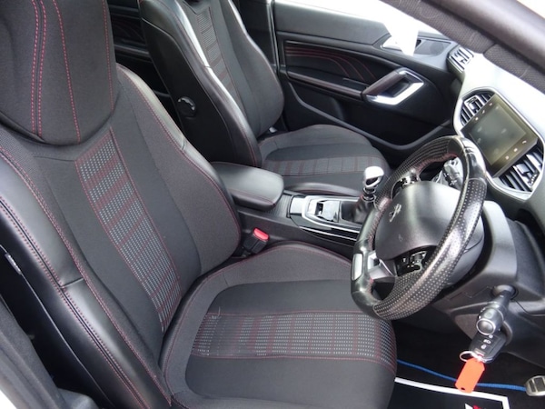 Used Peugeot 308 2017 for sale - 74915767: Photo 9