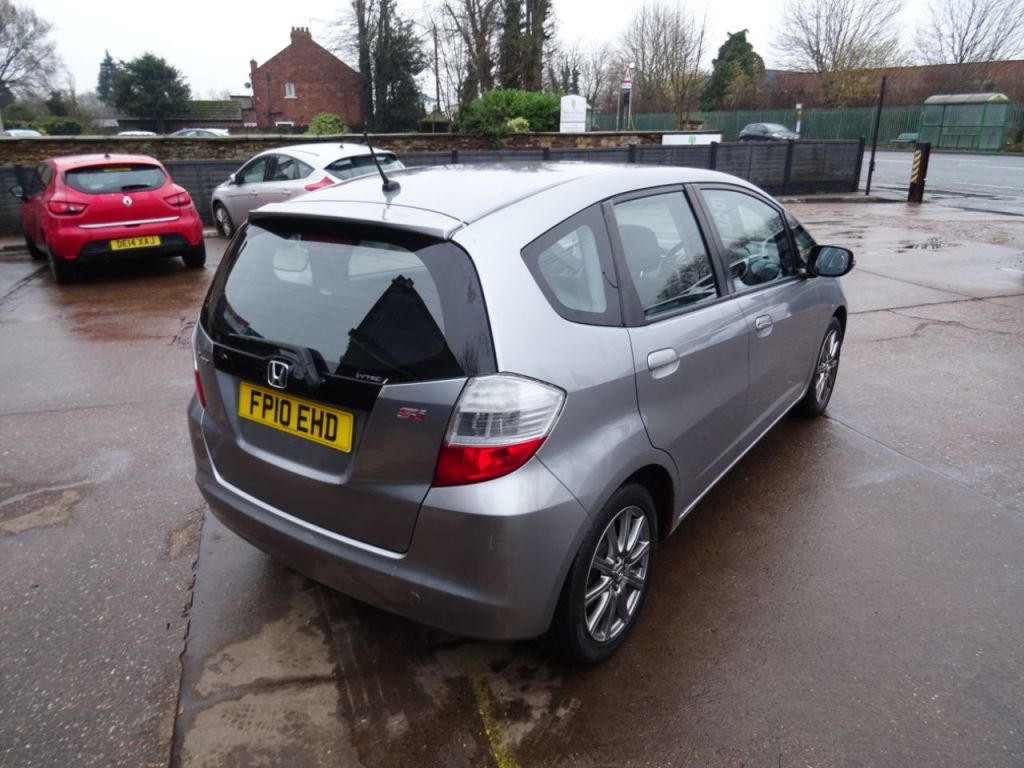 Used Honda Jazz 2010 for sale - 77650232: Photo 6