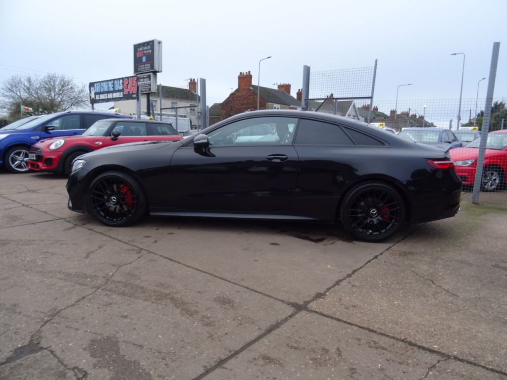Used Mercedes-Benz E Class 2018 for sale - 76882945: Photo 2