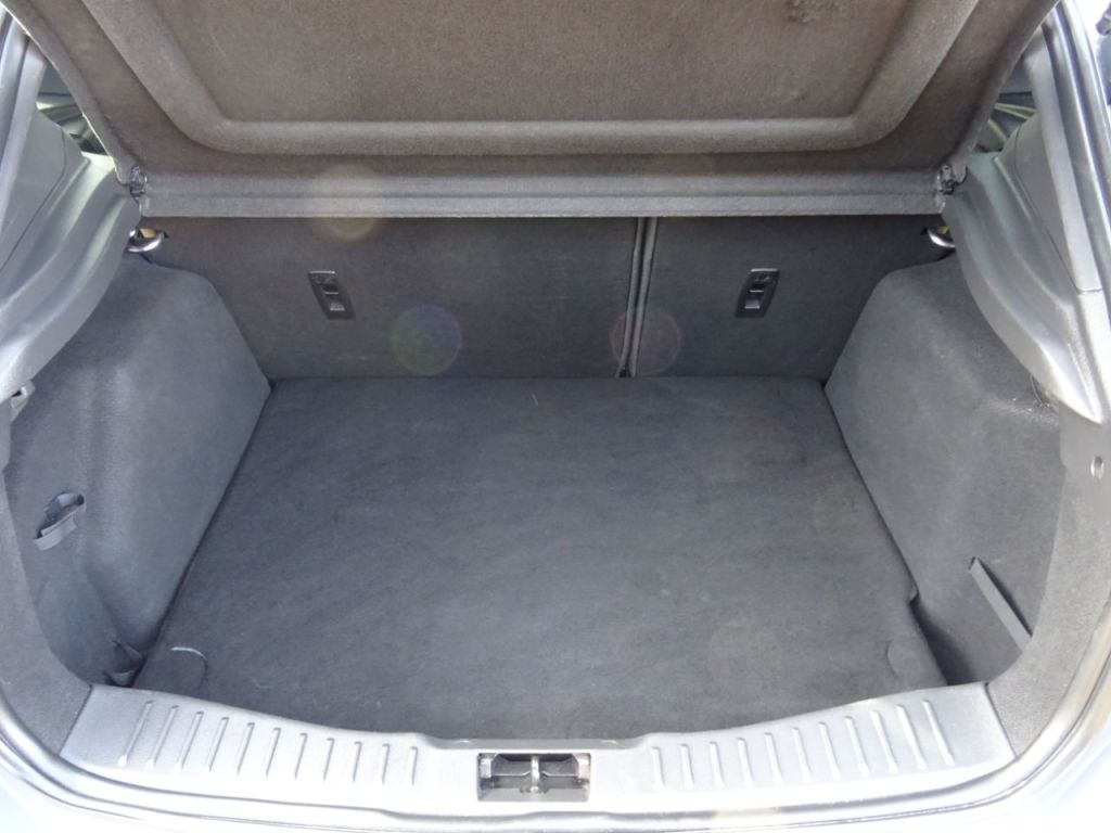 Used Ford Focus 2018 for sale - 76412299: Photo 11