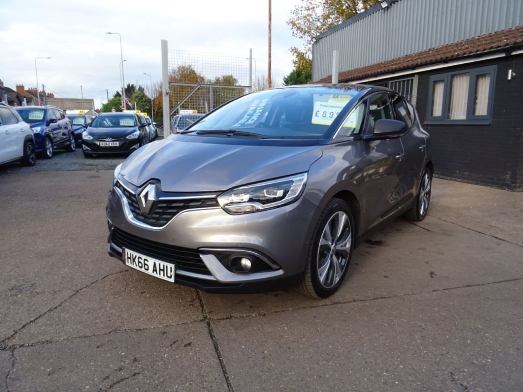 Used Renault Scenic 2016 for sale - 76352324: Photo 1