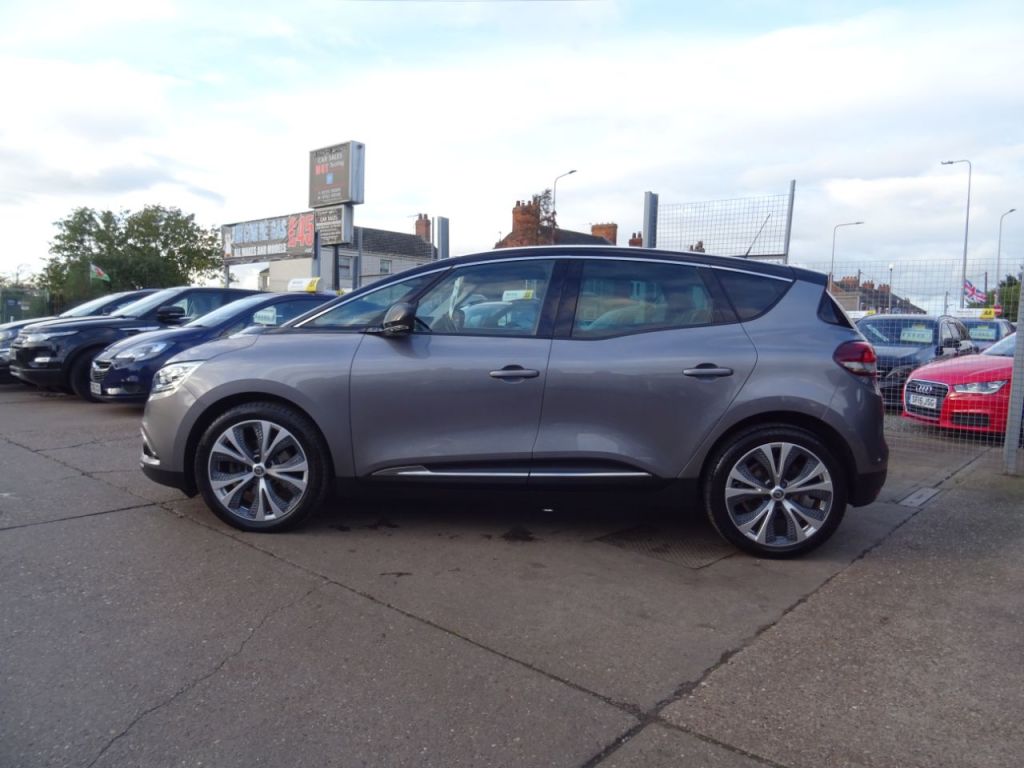 Used Renault Scenic 2016 for sale - 76352324: Photo 2