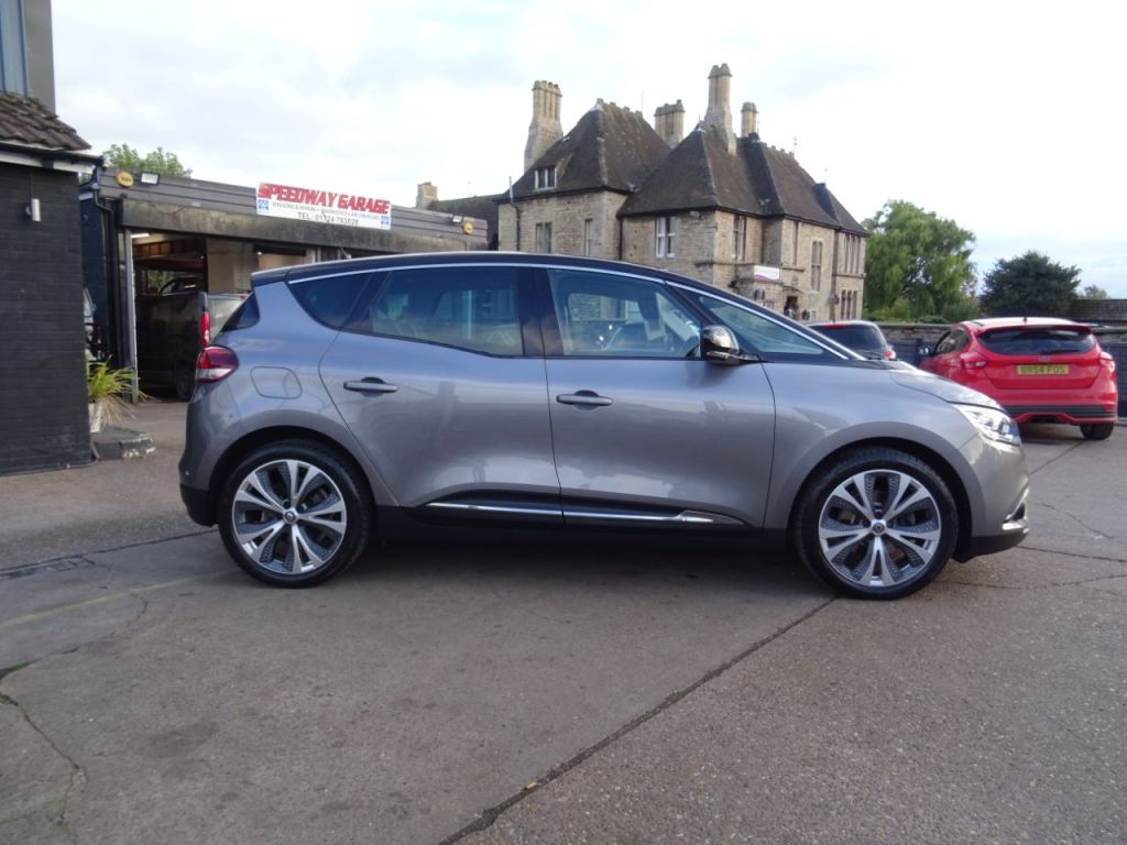 Used Renault Scenic 2016 for sale - 76352324: Photo 6