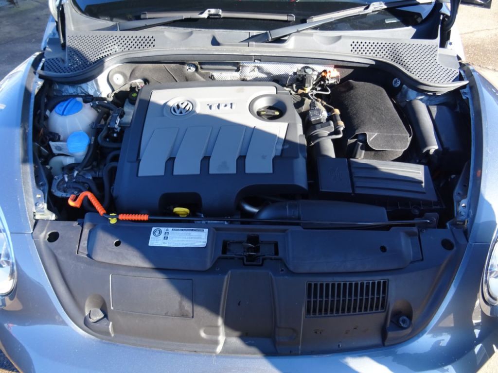 Used Volkswagen Beetle 2015 for sale - 77607957: Photo 12