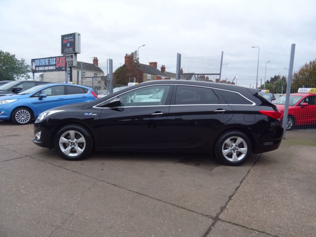 Used Hyundai i40 2012 for sale - 76287095: Photo 2