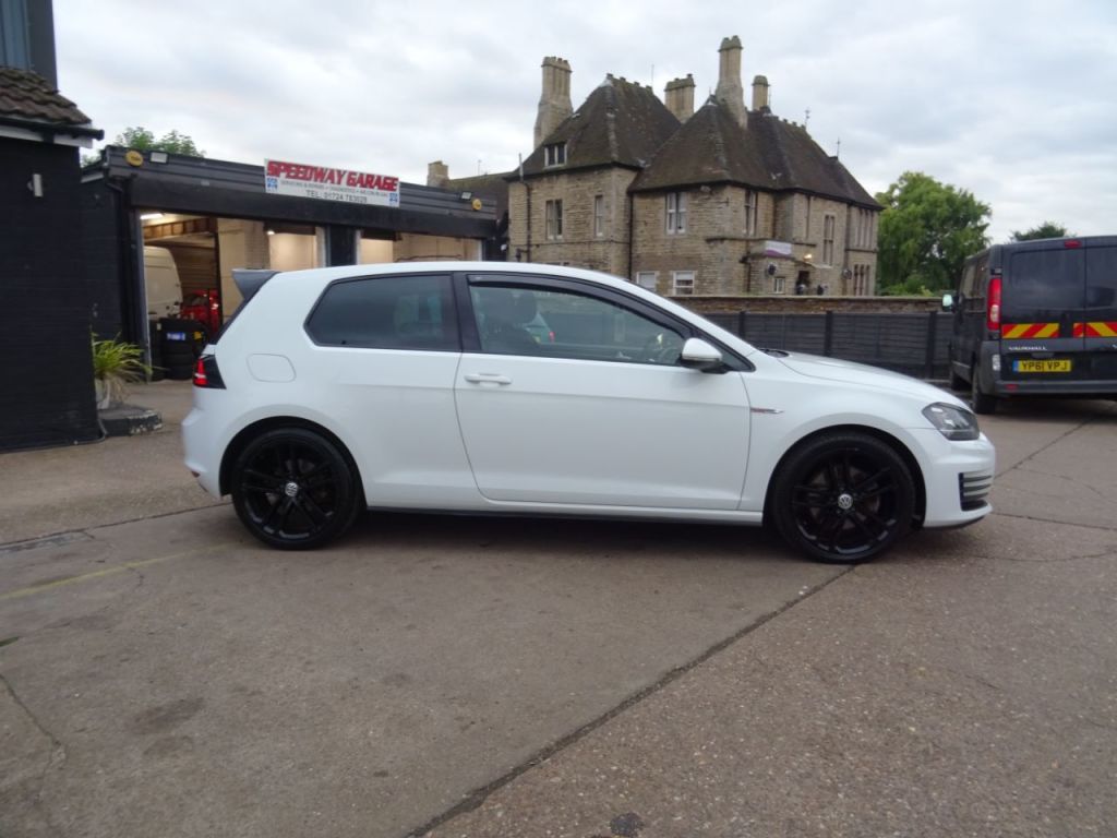 Used Volkswagen Golf 2014 for sale - 76016837: Photo 6